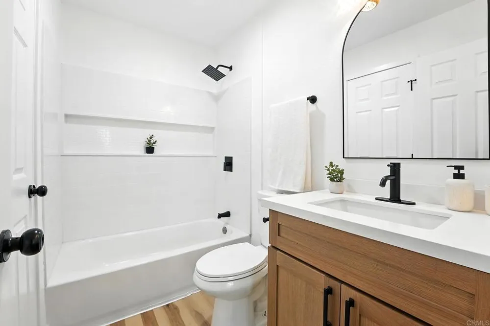 1817 E Grand Avenue #77 Escondido, CA 92027