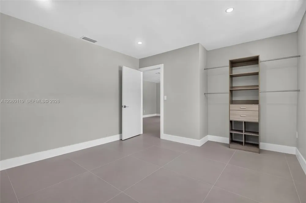 2216 SW 62nd Ave #0 Miami, FL 33155
