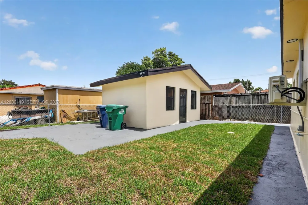 2216 SW 62nd Ave #0 Miami, FL 33155