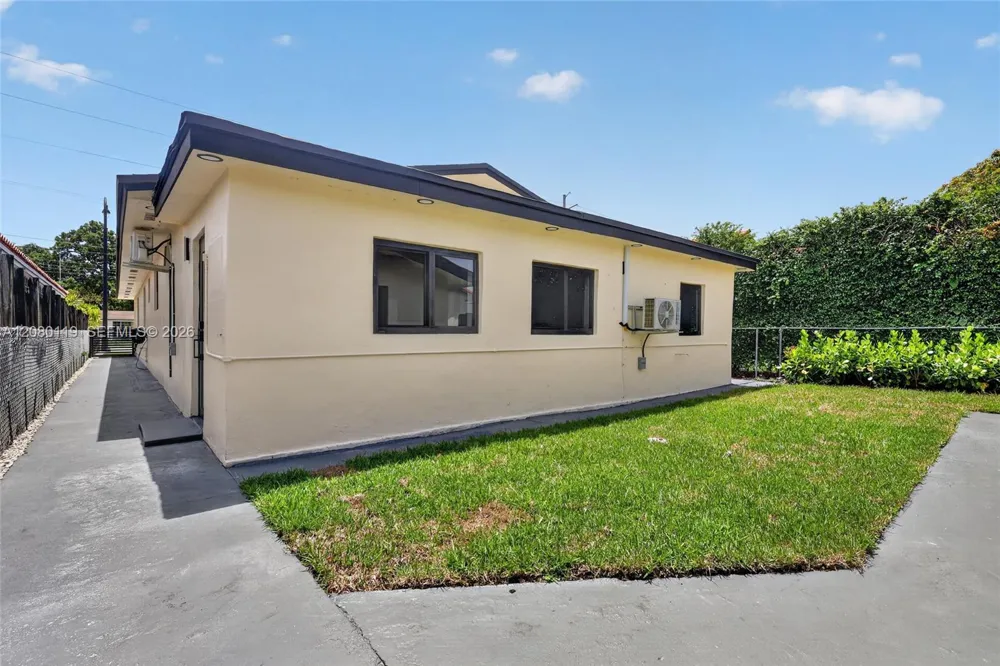 2216 SW 62nd Ave #0 Miami, FL 33155
