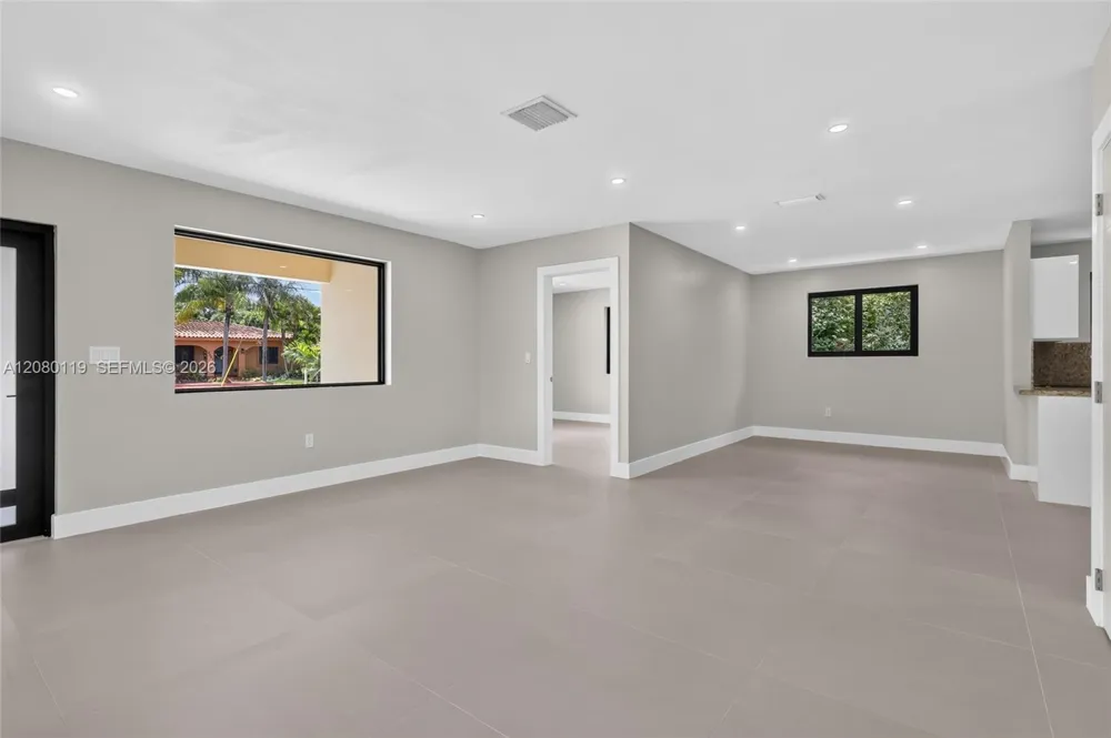 2216 SW 62nd Ave #0 Miami, FL 33155