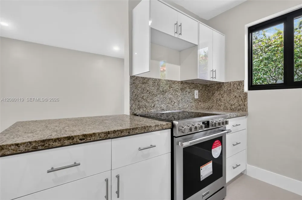 2216 SW 62nd Ave #0 Miami, FL 33155