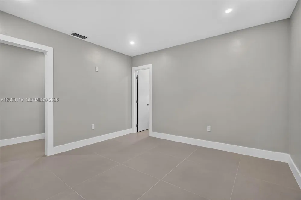 2216 SW 62nd Ave #0 Miami, FL 33155