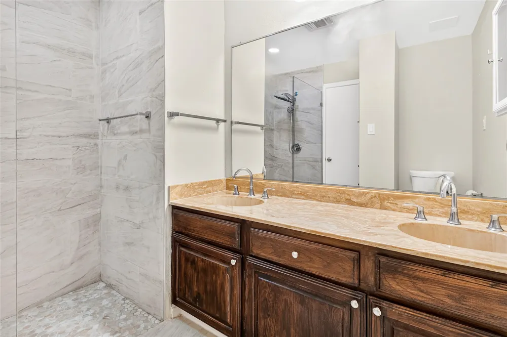 5705 Marvin Loving Drive #201 Garland, TX 75043