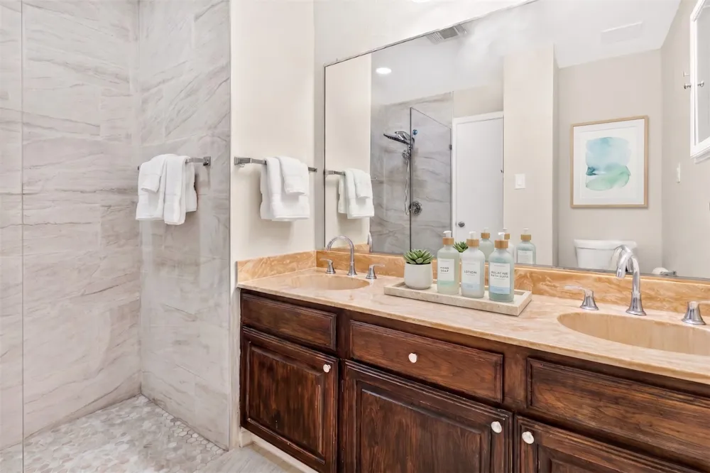 5705 Marvin Loving Drive #201 Garland, TX 75043