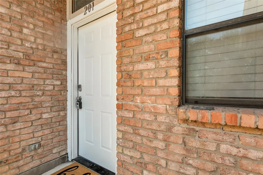 5705 Marvin Loving Drive #201 Garland, TX 75043