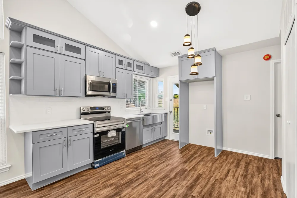 5705 Marvin Loving Drive #201 Garland, TX 75043