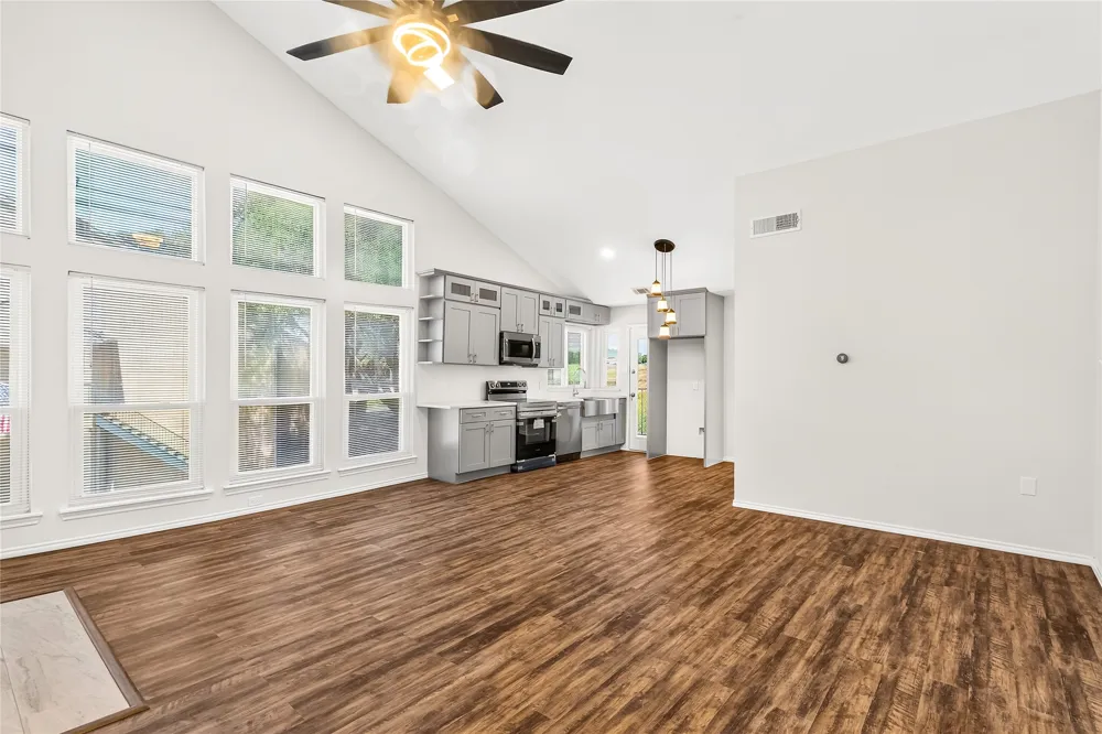 5705 Marvin Loving Drive #201 Garland, TX 75043
