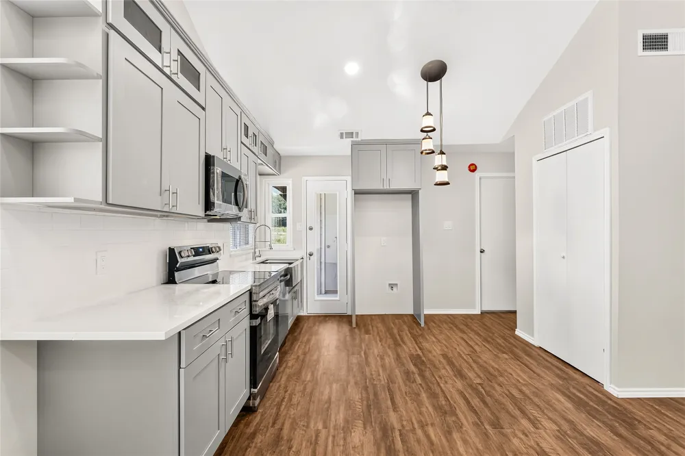 5705 Marvin Loving Drive #201 Garland, TX 75043