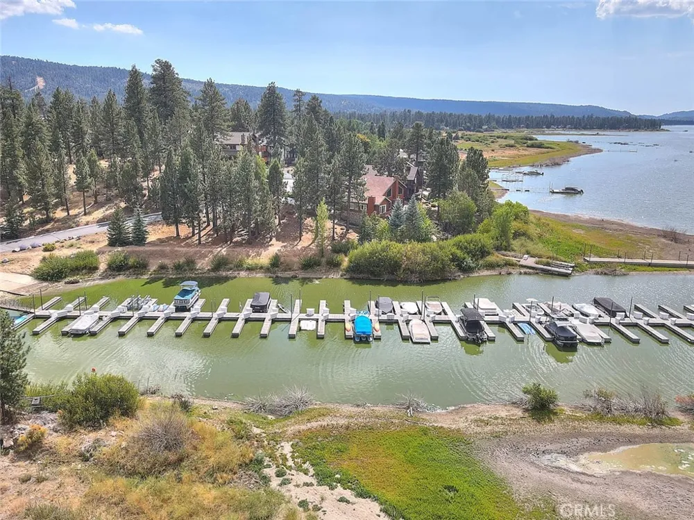 912 Nana Big Bear City, CA 92314