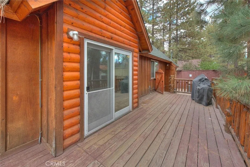 912 Nana Big Bear City, CA 92314
