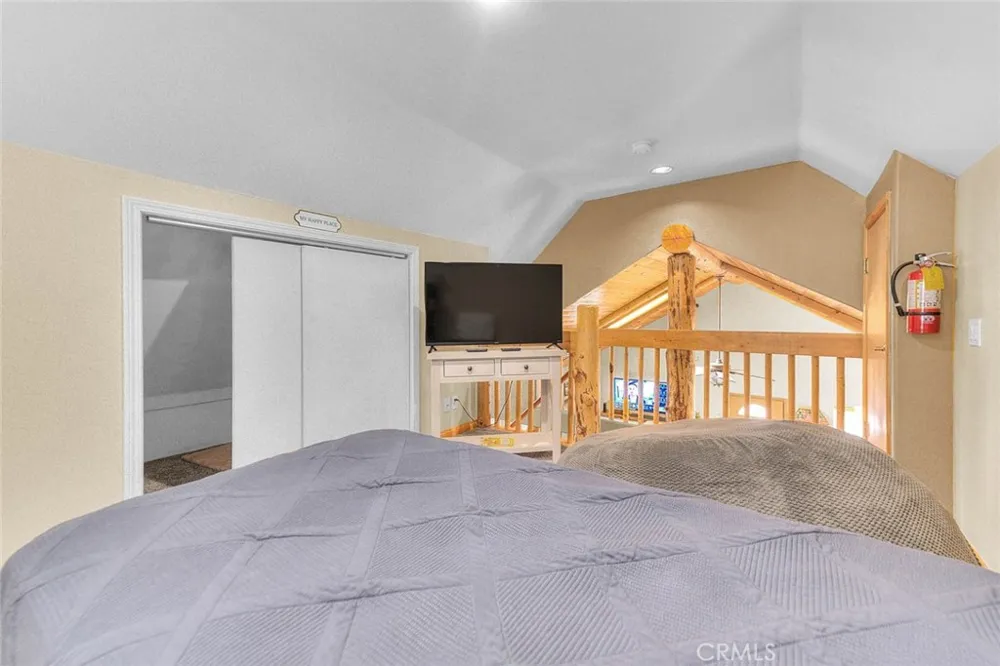 912 Nana Big Bear City, CA 92314
