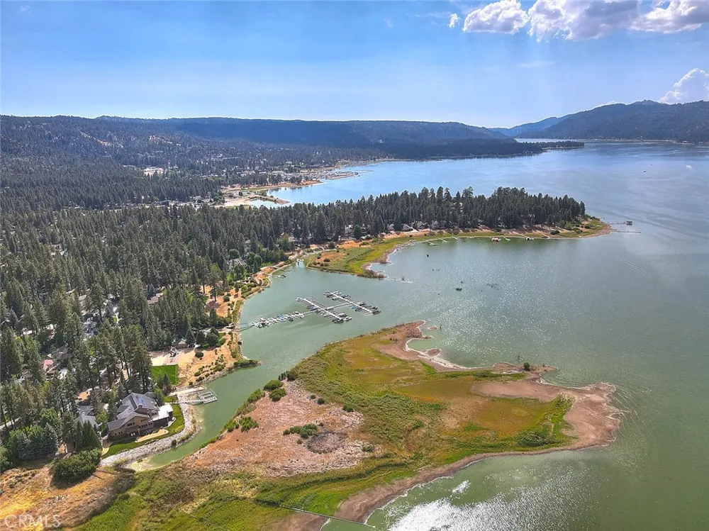 912 Nana Big Bear City, CA 92314