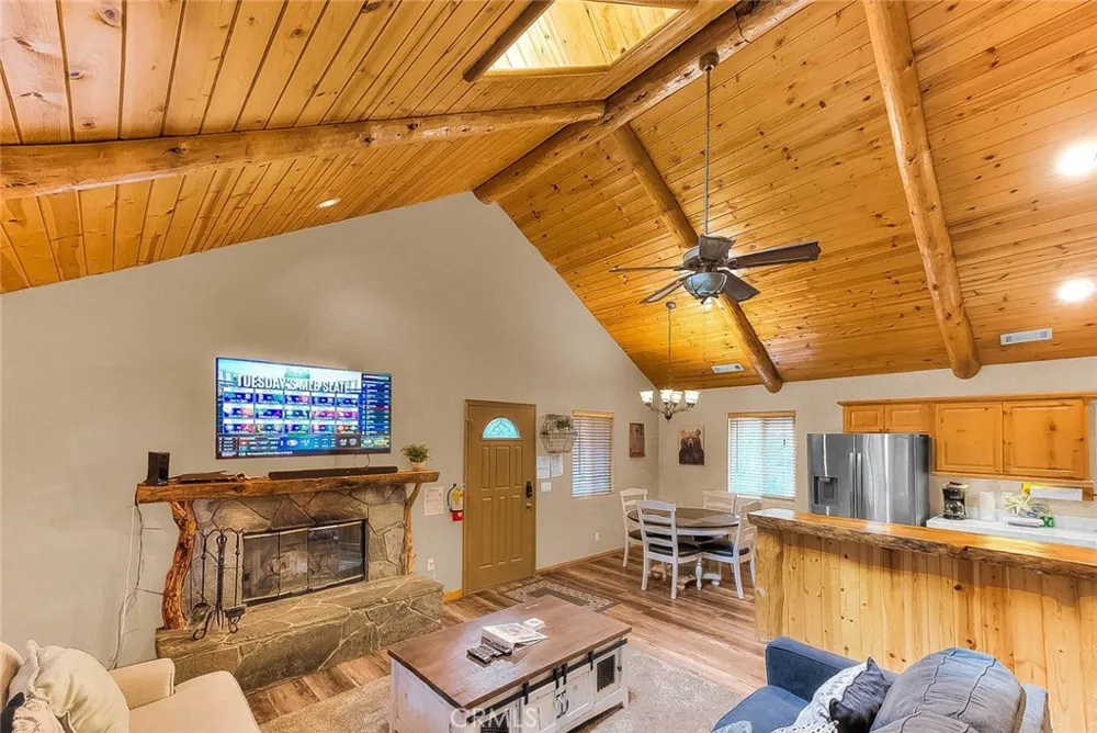 912 Nana Big Bear City, CA 92314