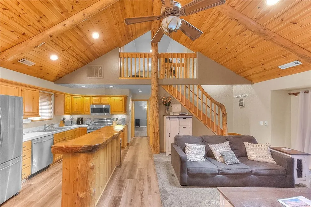 912 Nana Big Bear City, CA 92314