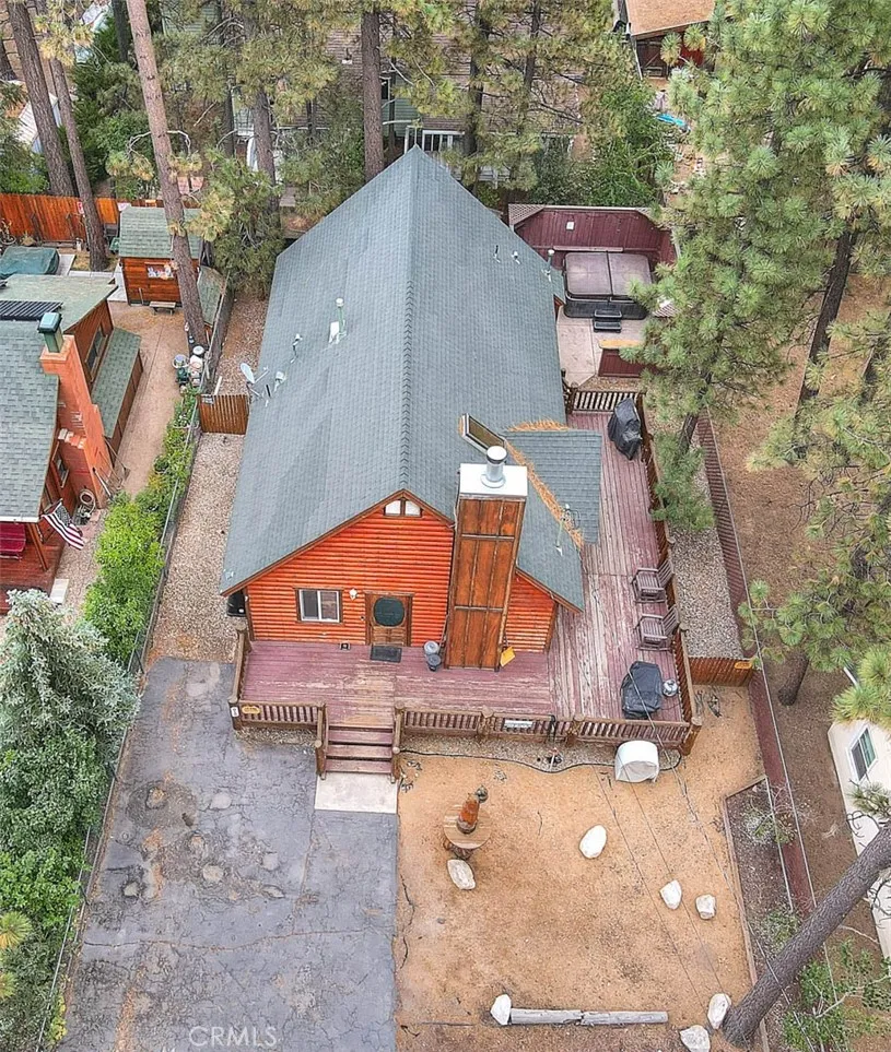 912 Nana Big Bear City, CA 92314