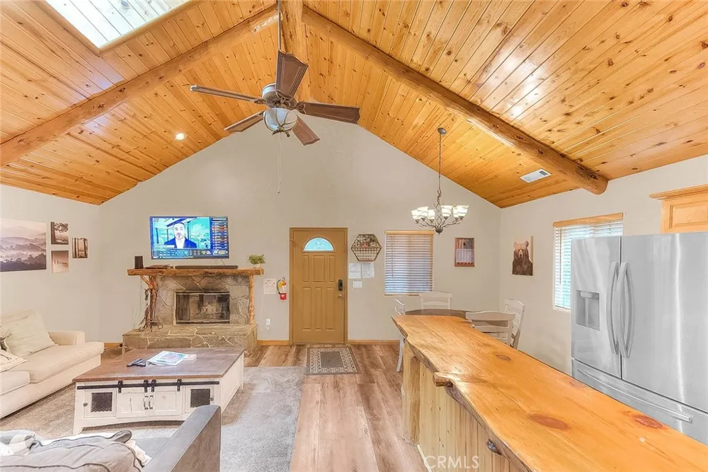 912 Nana Big Bear City, CA 92314
