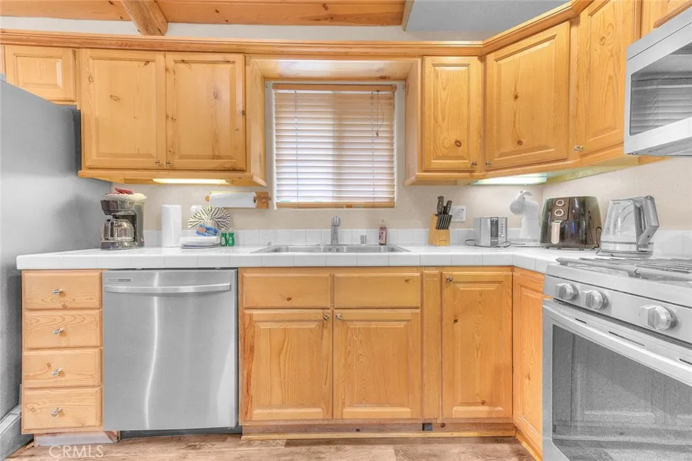 912 Nana Big Bear City, CA 92314