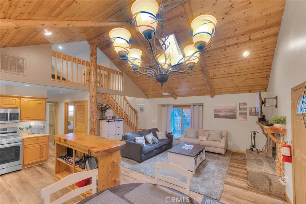912 Nana Big Bear City, CA 92314