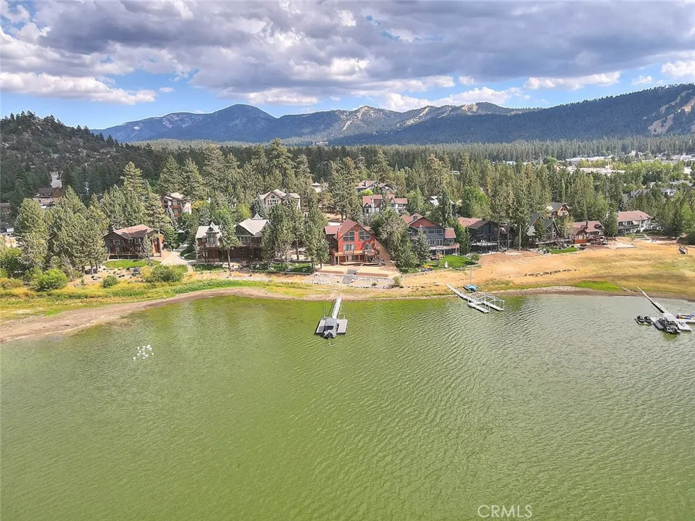 912 Nana Big Bear City, CA 92314