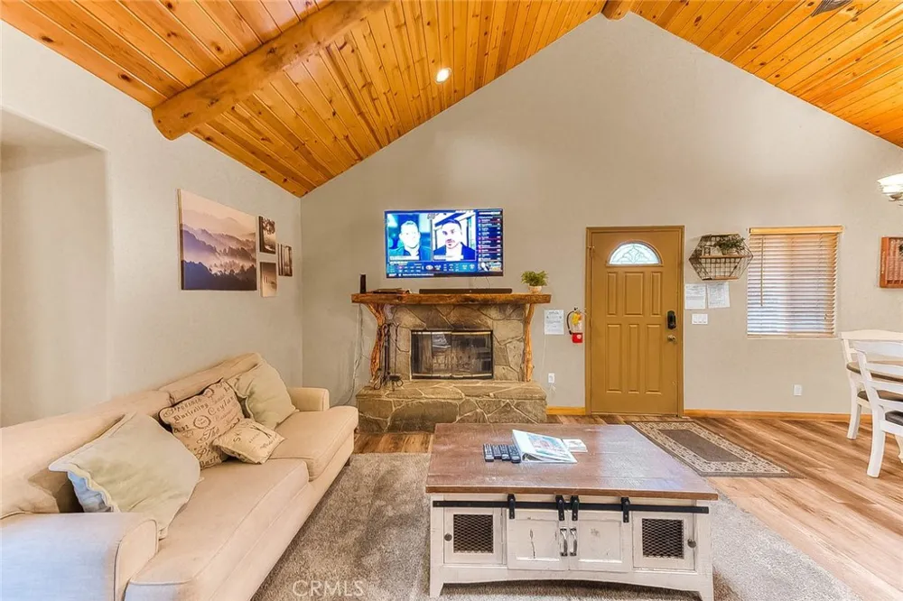 912 Nana Big Bear City, CA 92314