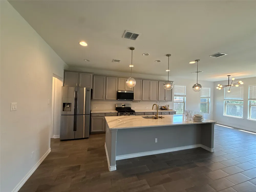 17113 Antioch Avenue Pflugerville, TX 78660