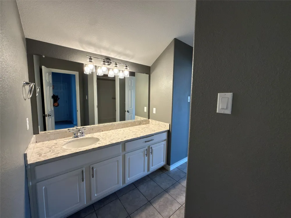 17113 Antioch Avenue Pflugerville, TX 78660