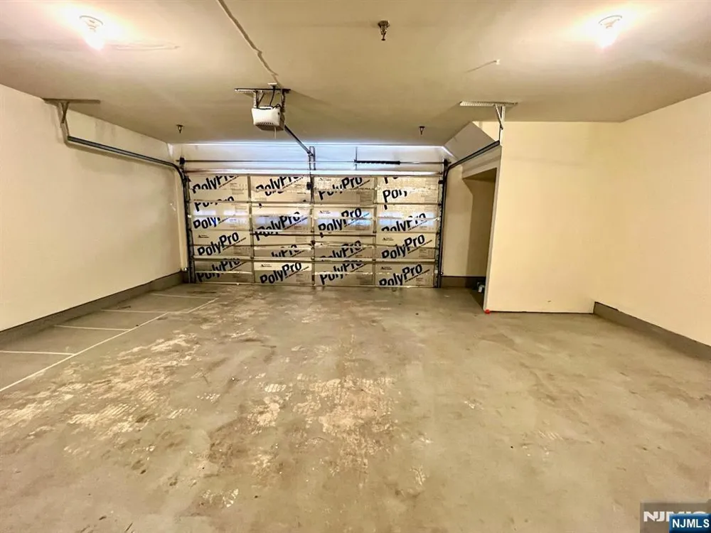 6 McMartin Court Jersey City, NJ 07305