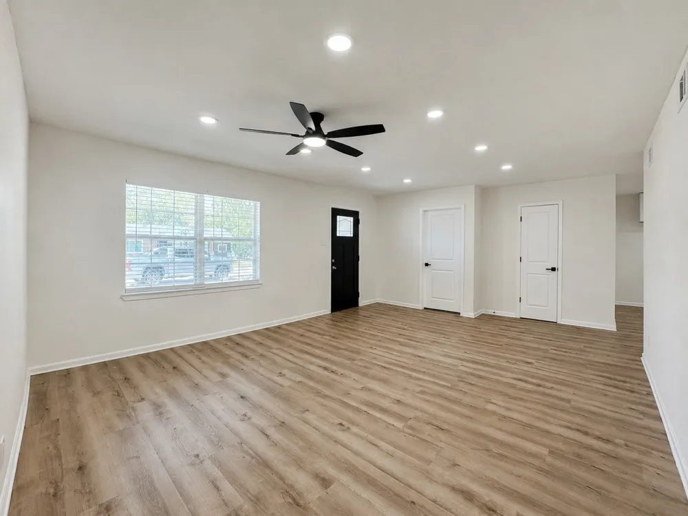 1842 Delmar Drive Garland, TX 75040