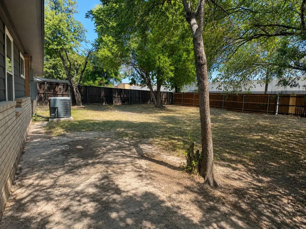 1842 Delmar Drive Garland, TX 75040