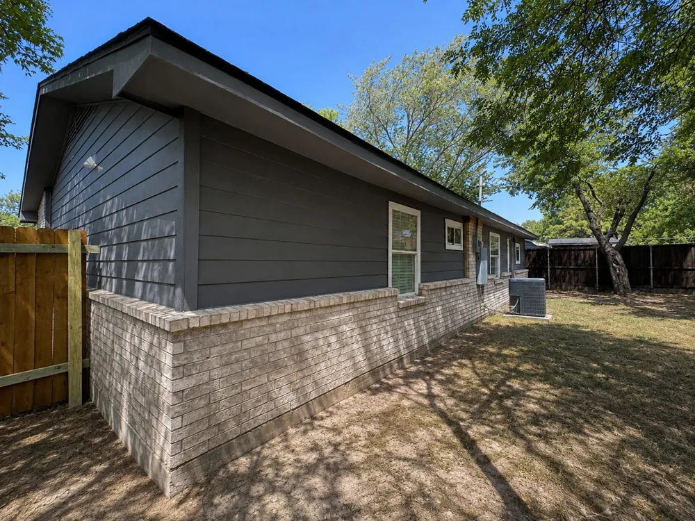 1842 Delmar Drive Garland, TX 75040