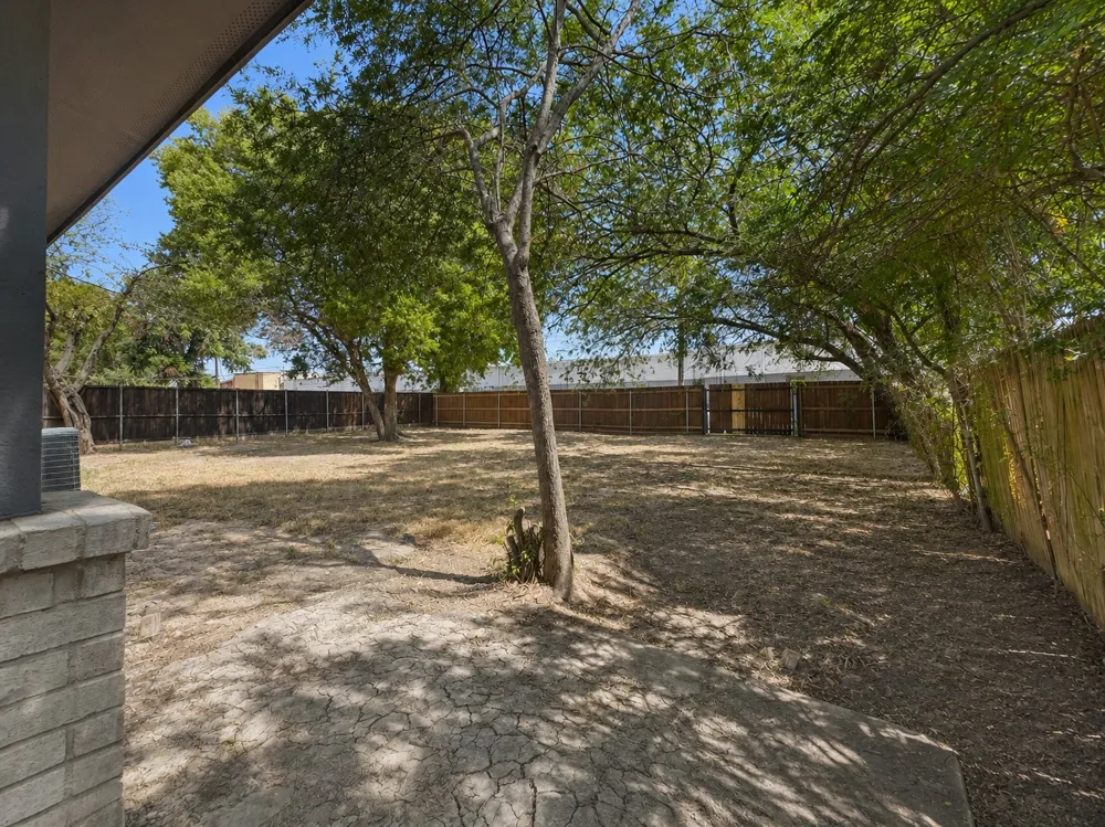 1842 Delmar Drive Garland, TX 75040