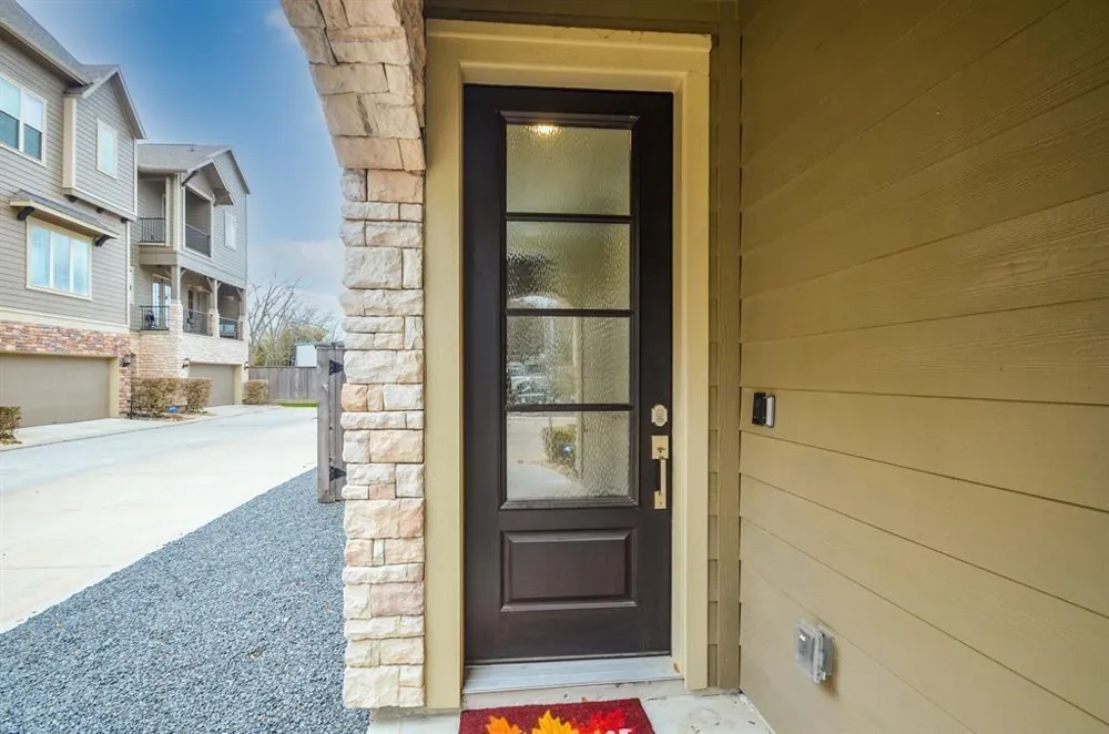 1403 Adell Rose Lane Houston, TX 77043