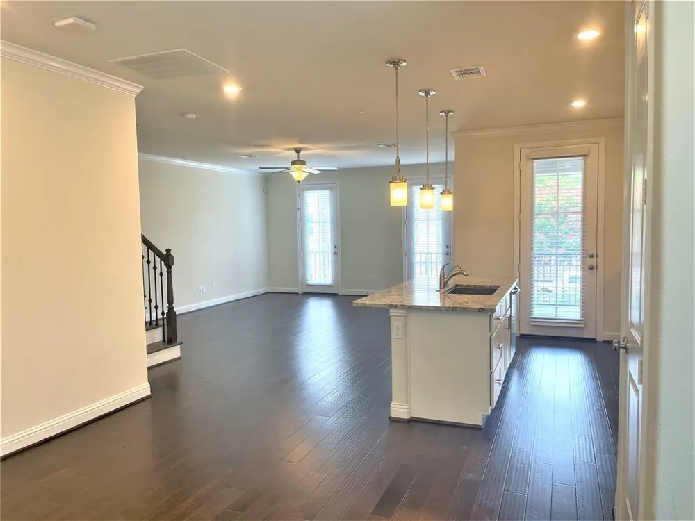1403 Adell Rose Lane Houston, TX 77043