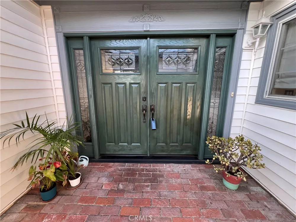 2484 Cambridge Fullerton, CA 92835