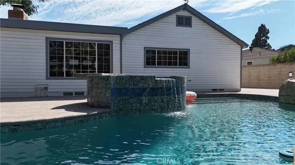 2484 Cambridge Fullerton, CA 92835