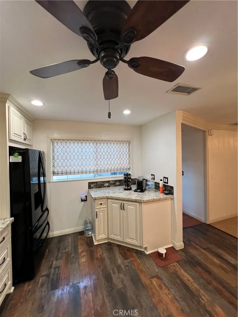 2484 Cambridge Fullerton, CA 92835