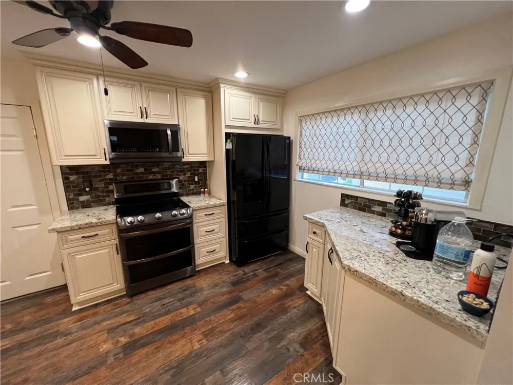 2484 Cambridge Fullerton, CA 92835