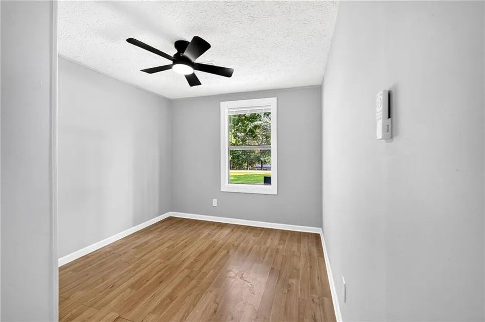 195 Hale Road Maysville, GA 30558