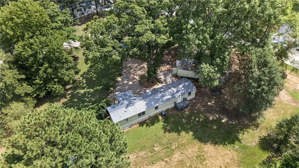 195 Hale Road Maysville, GA 30558