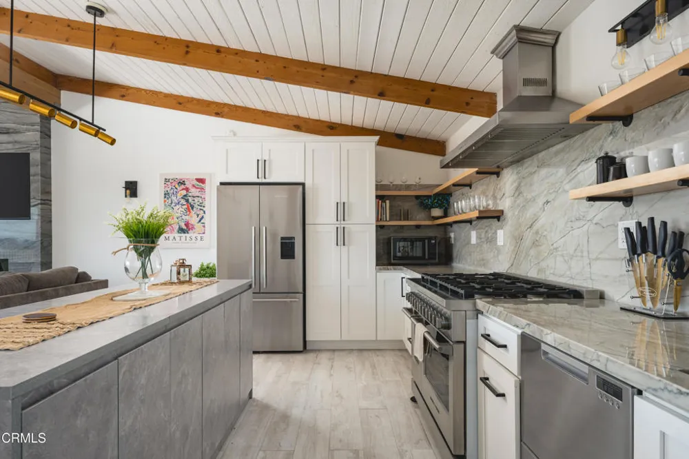 3086 GROVE STREET Ventura, CA 93003