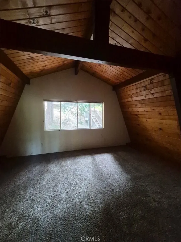 28644 Shenandoah Lake Arrowhead, CA 92352