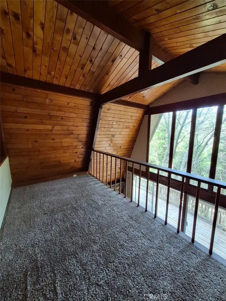 28644 Shenandoah Lake Arrowhead, CA 92352