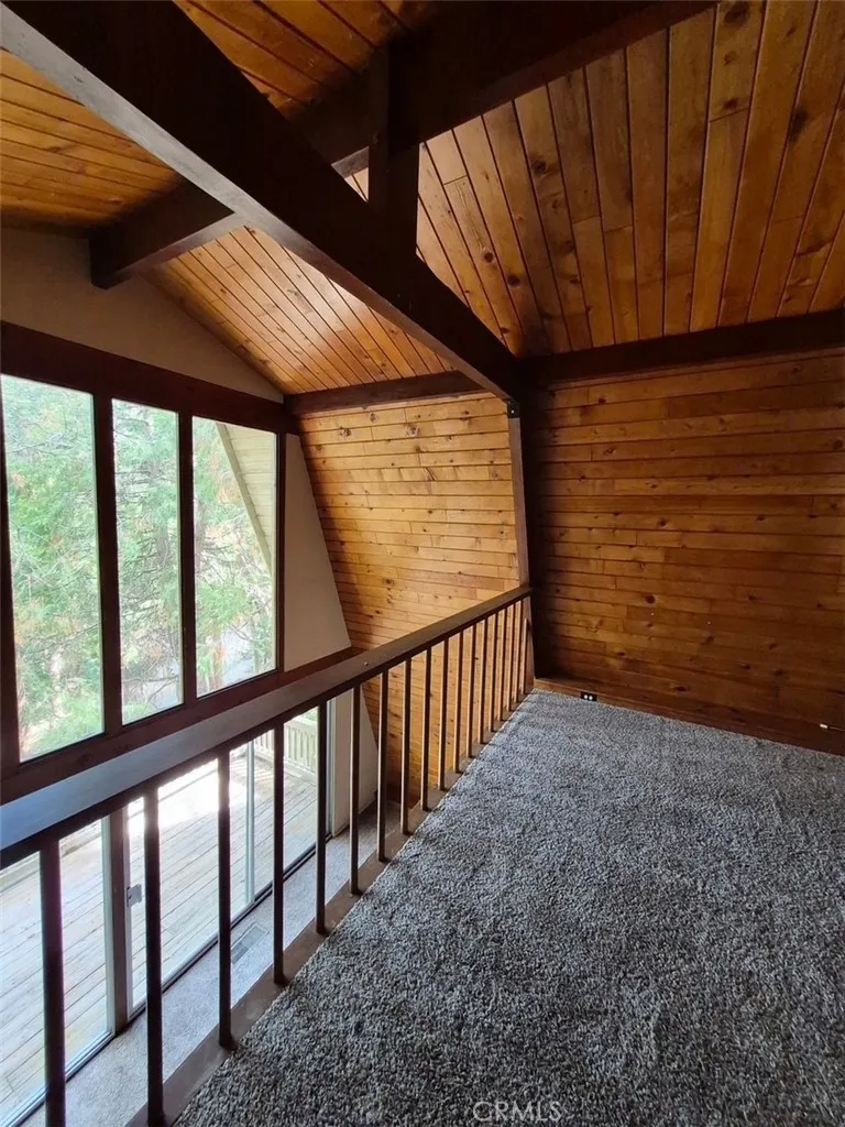 28644 Shenandoah Lake Arrowhead, CA 92352