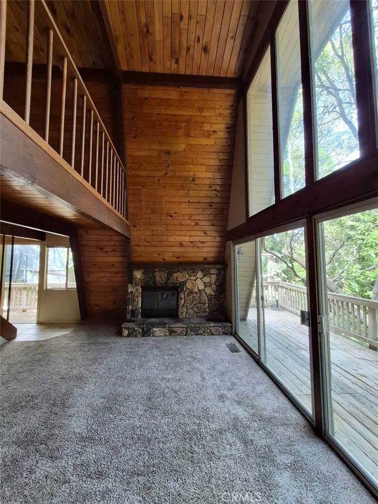 28644 Shenandoah Lake Arrowhead, CA 92352