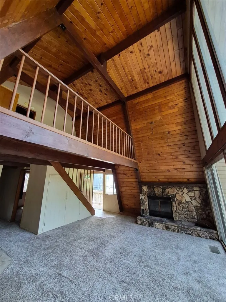 28644 Shenandoah Lake Arrowhead, CA 92352