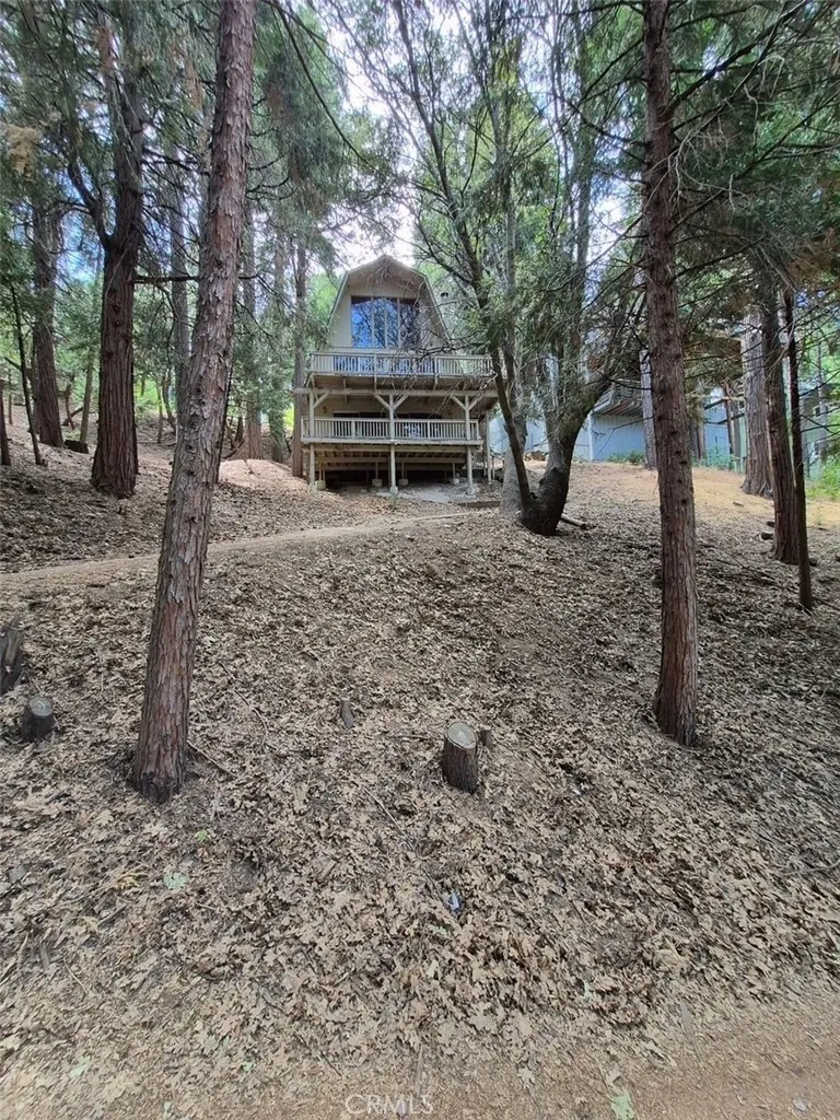28644 Shenandoah Lake Arrowhead, CA 92352