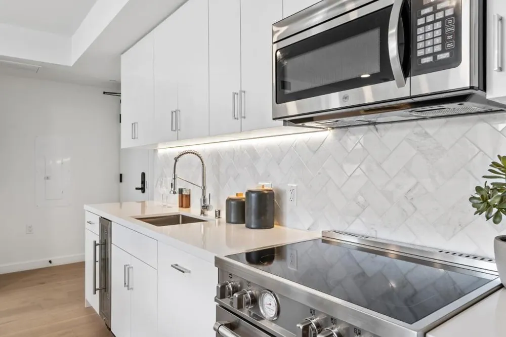 345 8th Street #508 San Francisco, CA 94103