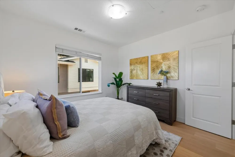 410 Gene Court Palo Alto, CA 94306