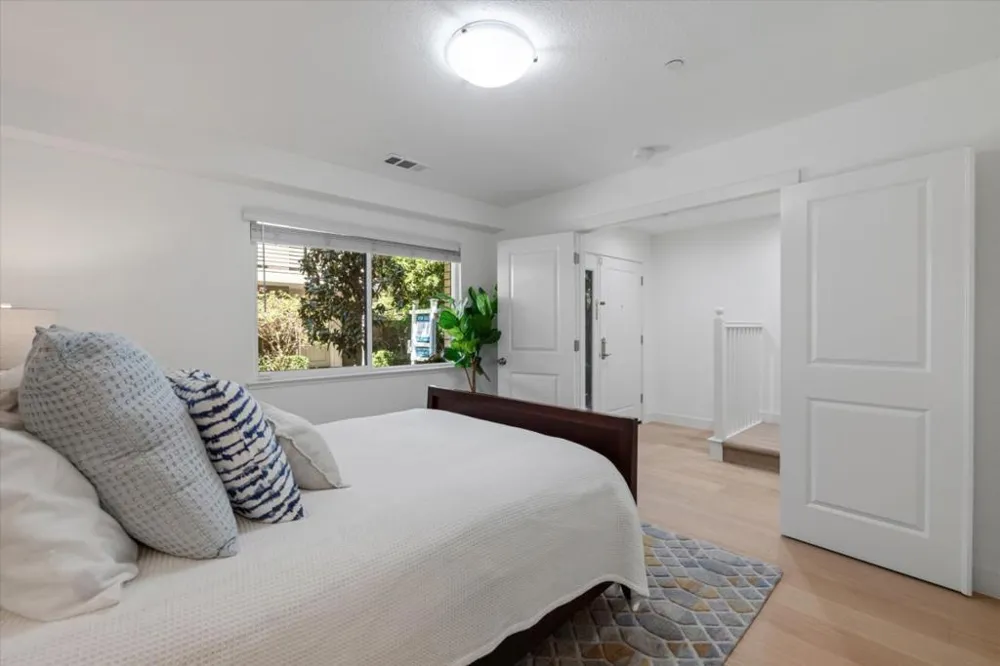 410 Gene Court Palo Alto, CA 94306